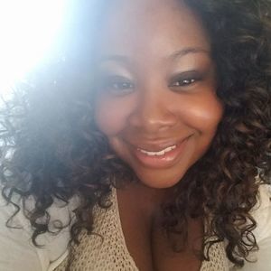 Meet your Posher, Leigh